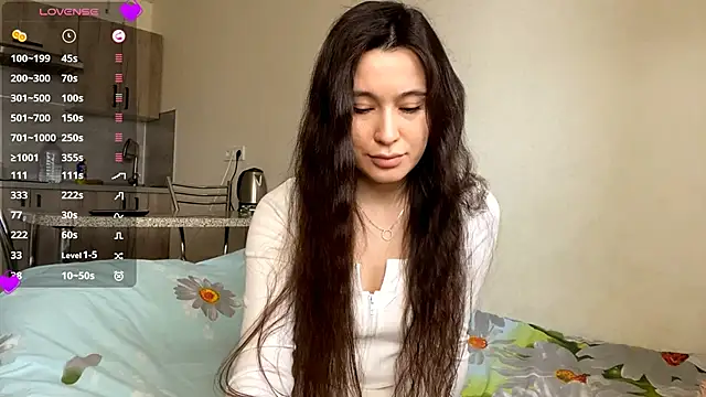 AureaMaggi online show from 04/22/26, 05:10