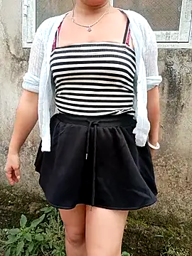 Snapshot of sena_baby chatting on 04/28/26, 02:27 sena baby online show from 04/28/26, 02:27