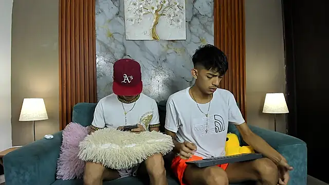 PINKY BOYS1 online show from 03/23/26, 01:15