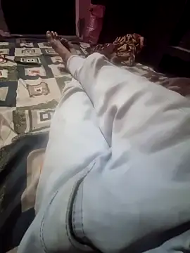 Snapshot of classicraaz chatting on 03/26/26, 04:34 classicraaz online show from 03/26/26, 04:34