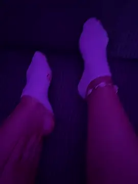 LilouPieds online show from 06/20/26, 08:33