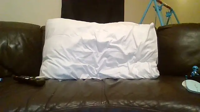 Snapshot of feetlovrr94 chatting on 05/22/26, 11:10 feetlovrr94 online show from 05/22/26, 11:10
