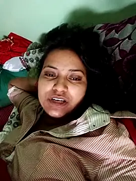 Snapshot of Diyagupta26 chatting on 04/03/26, 04:32 Diyagupta26 online show from 04/03/26, 04:32
