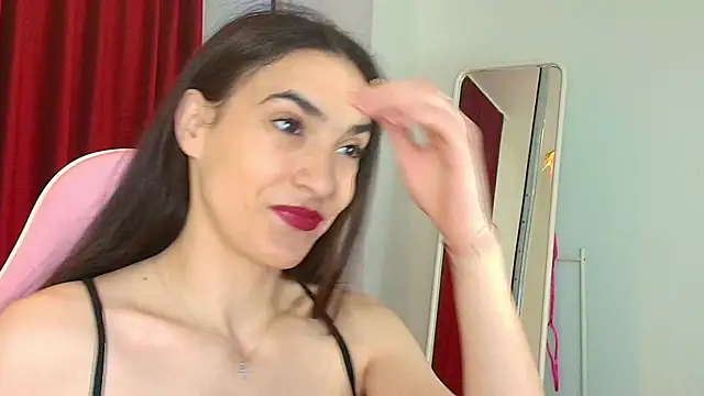 Snapshot of SlimTemptation chatting on 04/14/26, 03:45 SlimTemptation online show from 04/14/26, 03:45