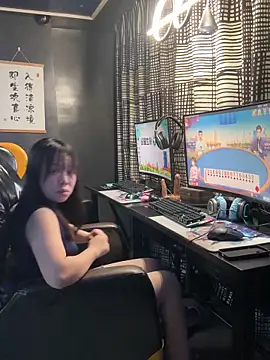 qiqi-228 online show from 03/24/26, 11:48