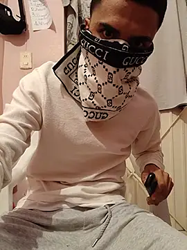 Snapshot of brytiagoBD55 chatting on 07/06/26, 05:59 brytiagoBD55 online show from 07/06/26, 05:59