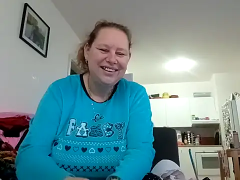 Snapshot of Jahudka47 chatting on 04/20/26, 07:33 Jahudka47 online show from 04/20/26, 07:33