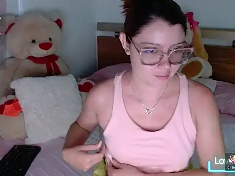honey-blossom online show from 04/27/26, 12:36