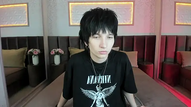 Snapshot of AdonBev chatting on 07/18/26, 07:01 AdonBev online show from 07/18/26, 07:01