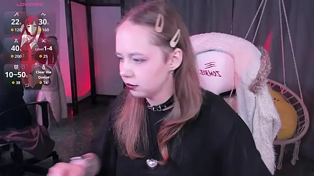 LeonaHicks online show from 04/13/26, 06:08