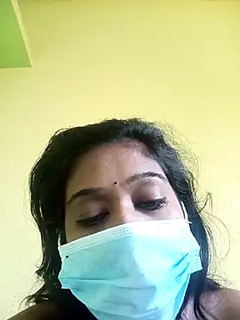 Snapshot of bannerjeesneha20 chatting on 04/01/26, 02:01 bannerjeesneha20 online show from 04/01/26, 02:01
