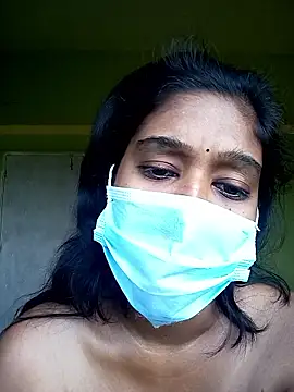 Snapshot of bannerjeesneha20 chatting on 04/11/26, 01:43 bannerjeesneha20 online show from 04/11/26, 01:43