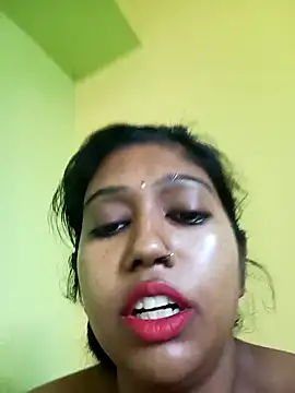 Snapshot of bannerjeesneha20 chatting on 05/06/26, 02:19 bannerjeesneha20 online show from 05/06/26, 02:19