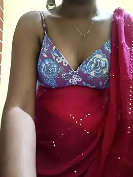 Snapshot of Rubina_Love chatting on 04/17/26, 01:14 Rubina Love online show from 04/17/26, 01:14