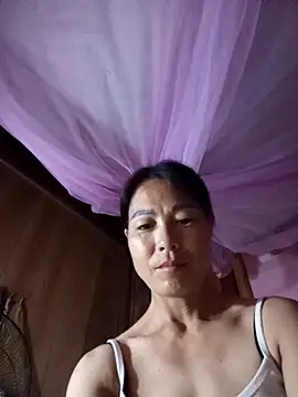 Snapshot of -Numin- chatting on 06/05/26, 10:26 -Numin- online show from 06/05/26, 10:26
