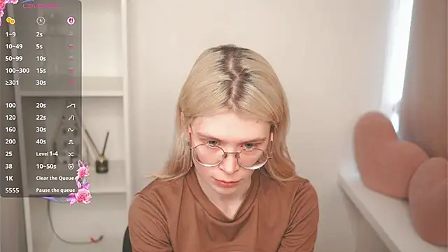 Snapshot of CarleySuski chatting on 04/09/26, 06:19 CarleySuski online show from 04/09/26, 06:19