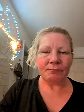 trippsgotlips online show from 05/27/26, 01:41