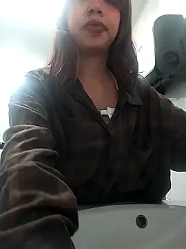 Snapshot of Atenea_7 chatting on 04/15/26, 07:43 Atenea 7 online show from 04/15/26, 07:43