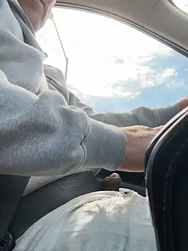 Snapshot of Crossroads5214 chatting on 03/29/26, 03:12 Crossroads5214 online show from 03/29/26, 03:12