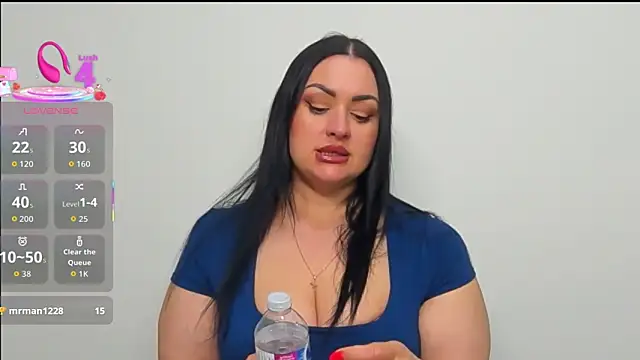 Snapshot of Simona_love777 chatting on 03/27/26, 11:15 Simona love777 online show from 03/27/26, 11:15