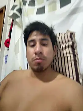 Snapshot of Adanxho chatting on 06/28/26, 12:49 Adanxho online show from 06/28/26, 12:49