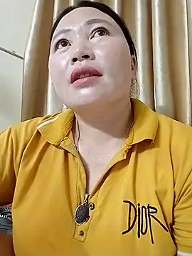 Snapshot of Lily_Daisy chatting on 03/30/26, 11:17 Lily Daisy online show from 03/30/26, 11:17