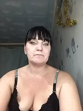 Snapshot of Milashkaqw chatting on 04/25/26, 05:54 Milashkaqw online show from 04/25/26, 05:54