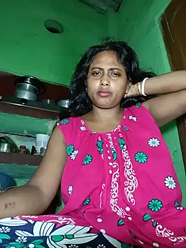 Snapshot of puja560 chatting on 06/23/26, 04:16 puja560 online show from 06/23/26, 04:16