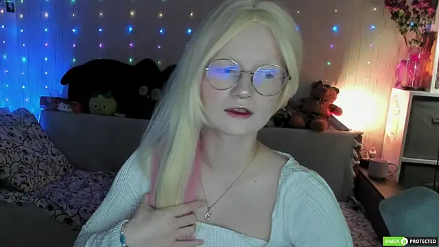 JulietFisher online show from 06/13/26, 02:48