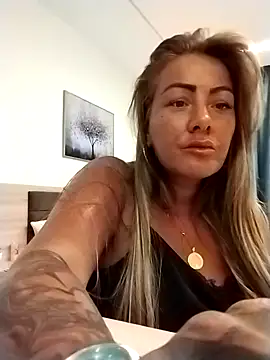 Exotic ParisX online show from 03/26/26, 05:51