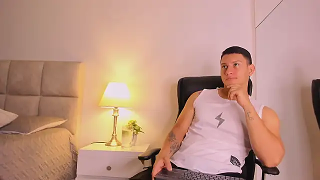 Chriss Diamond online show from 06/20/26, 08:11
