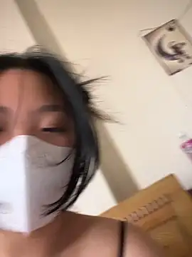 Snapshot of quynhanh08 chatting on 04/20/26, 10:40 quynhanh08 online show from 04/20/26, 10:40