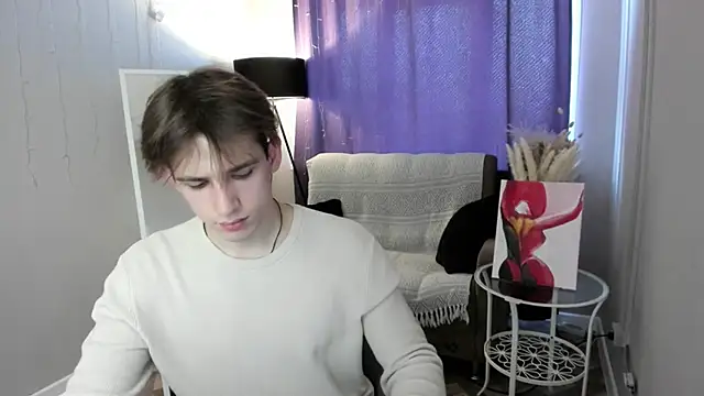 Snapshot of Alexs_777 chatting on 04/01/26, 12:28 Alexs 777 online show from 04/01/26, 12:28