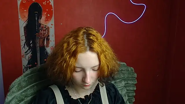 Snapshot of Butterfly_Milly chatting on 05/20/26, 11:49 Butterfly Milly online show from 05/20/26, 11:49