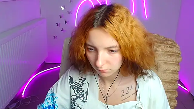 Snapshot of Butterfly_Milly chatting on 06/27/26, 11:37 Butterfly Milly online show from 06/27/26, 11:37