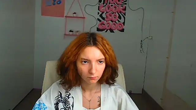 Snapshot of Butterfly_Milly chatting on 06/28/26, 06:52 Butterfly Milly online show from 06/28/26, 06:52