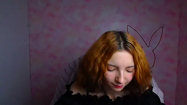 Snapshot of Butterfly_Milly chatting on 06/30/26, 05:52 Butterfly Milly online show from 06/30/26, 05:52