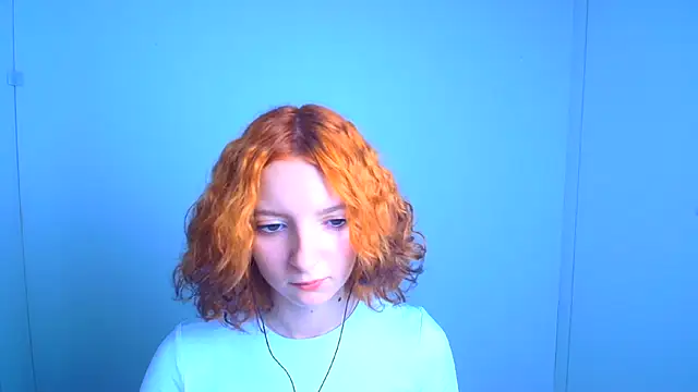 Snapshot of Butterfly_Milly chatting on 07/11/26, 11:13 Butterfly Milly online show from 07/11/26, 11:13