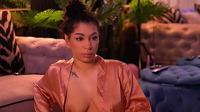 CherrieTeen online show from 05/20/26, 06:30