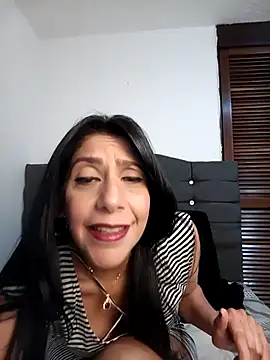 Snapshot of SamanthaRosse01_ chatting on 04/09/26, 04:34 SamanthaRosse01 online show from 04/09/26, 04:34