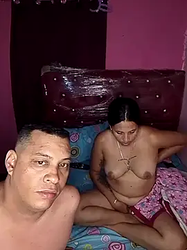 Snapshot of bambiycerecita chatting on 04/01/26, 12:33 bambiycerecita online show from 04/01/26, 12:33