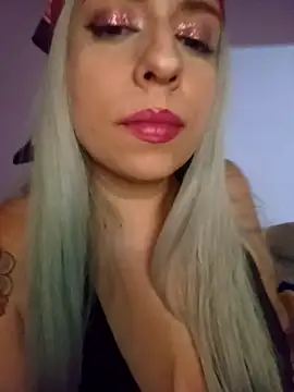 Yiyi 666 online show from 03/27/26, 06:19