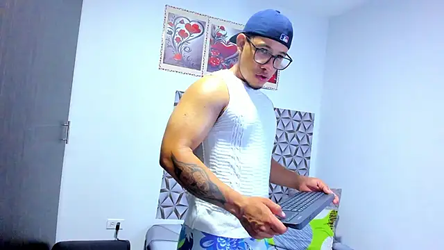 Benjamin lich online show from 04/14/26, 03:12
