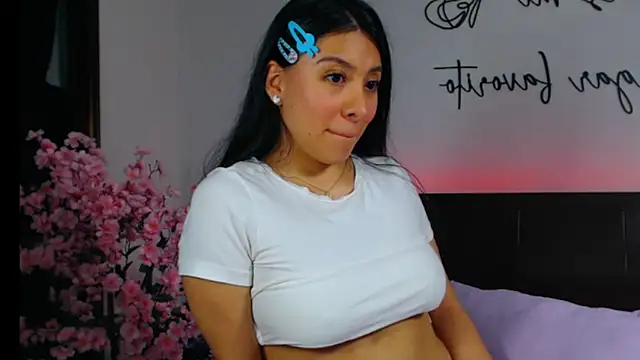 Snapshot of mila_gomez_ chatting on 07/07/26, 02:36 mila gomez online show from 07/07/26, 02:36