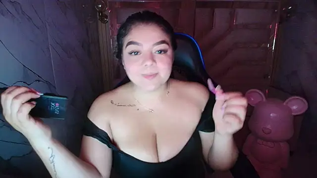 luna  r  online show from 05/06/26, 09:31