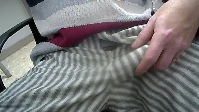 Snapshot of xfri77 chatting on 04/28/26, 05:34 xfri77 online show from 04/28/26, 05:34