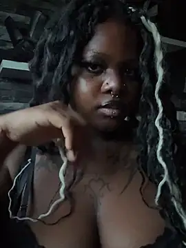 Snapshot of Nyla_xox chatting on 07/22/26, 08:11 Nyla xox online show from 07/22/26, 08:11
