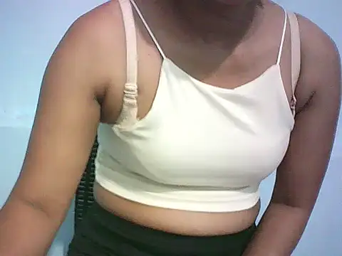 Snapshot of CreamyHotPussy4u chatting on 04/04/26, 02:03 CreamyHotPussy4u online show from 04/04/26, 02:03