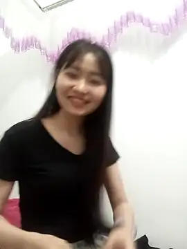 Snapshot of Xiangchuu chatting on 03/25/26, 01:39 Xiangchuu online show from 03/25/26, 01:39