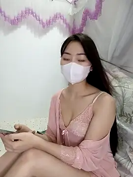 Snapshot of Xiangchuu chatting on 04/26/26, 05:43 Xiangchuu online show from 04/26/26, 05:43